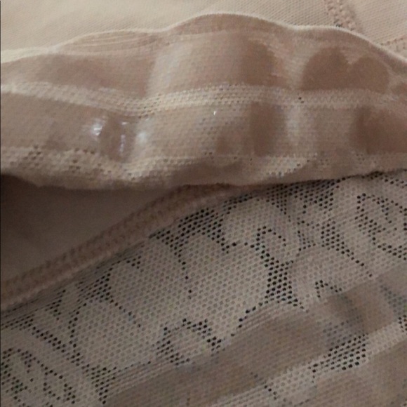 Compression Garment (L). W/Booty lifting Panel. - Picture 7 of 7